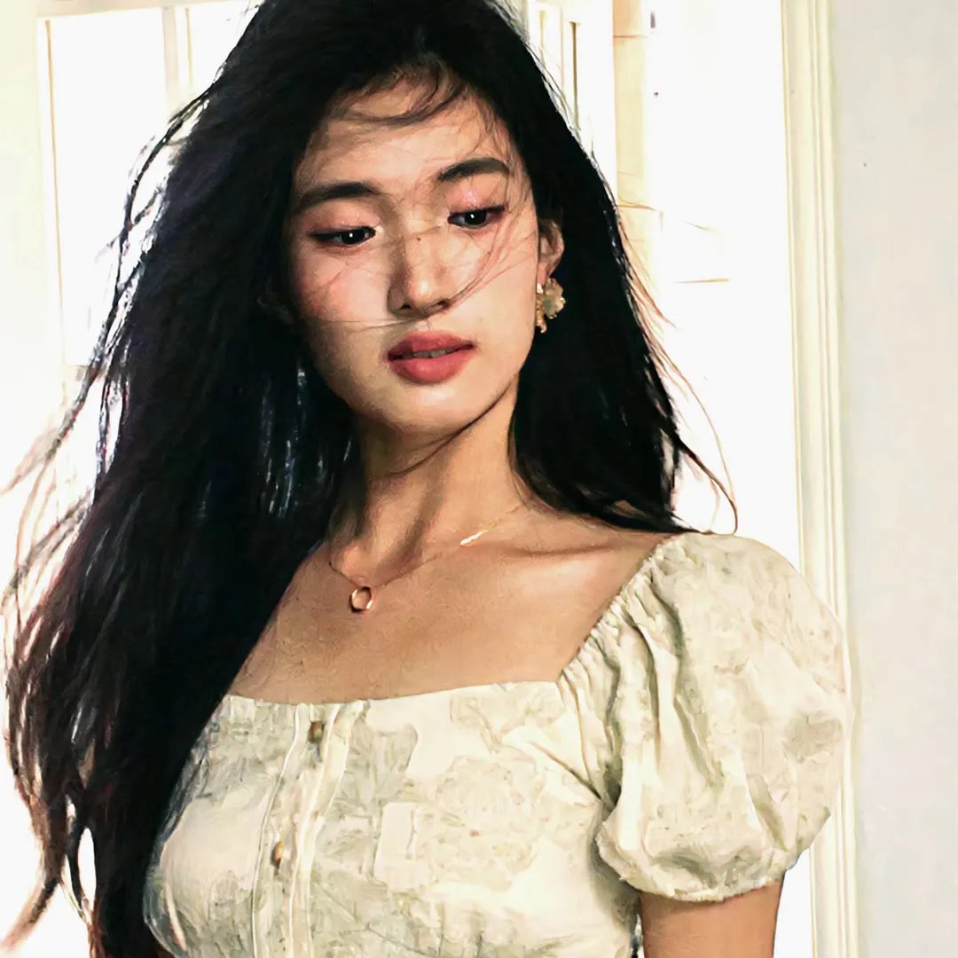 沙漠玫瑰海报