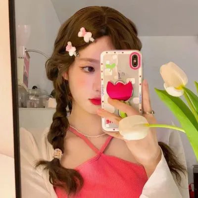 屋顶的公寓海报