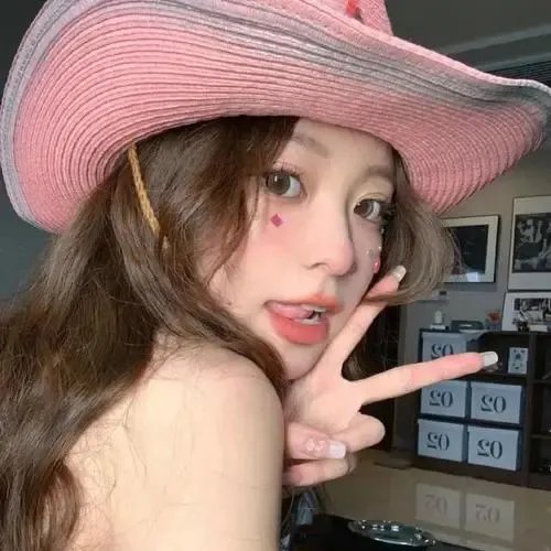 美德加·艾维斯海报
